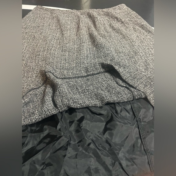 Cato Women’s Size 18W Gray Skirt - Picture 3 of 6